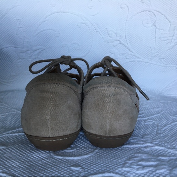 EARTH | Plover leather sandals in taupe - Picture 9 of 11